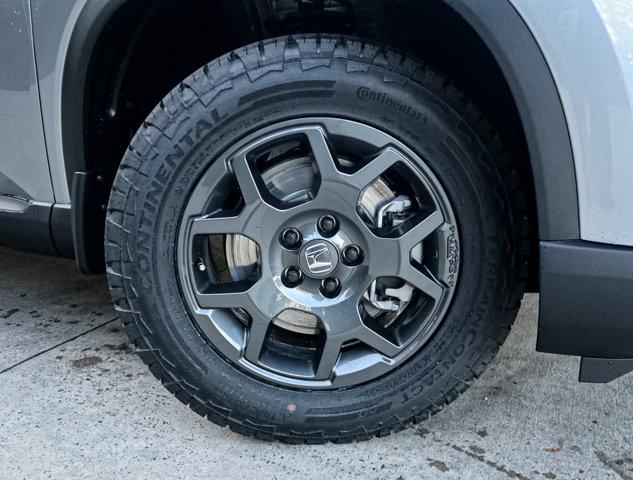 new 2025 Honda Pilot car, priced at $50,895