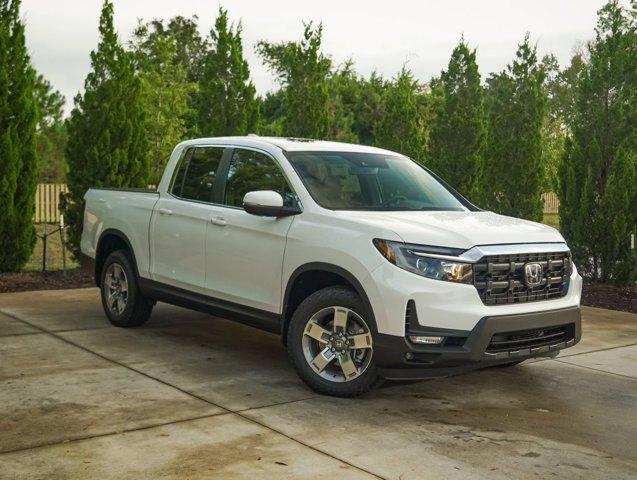 new 2025 Honda Ridgeline car, priced at $45,330