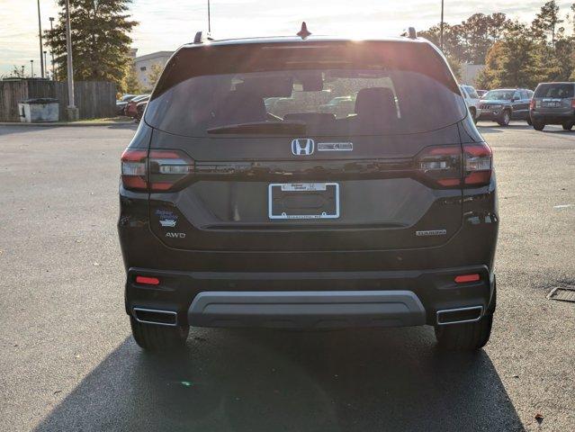 new 2025 Honda Pilot car, priced at $55,975