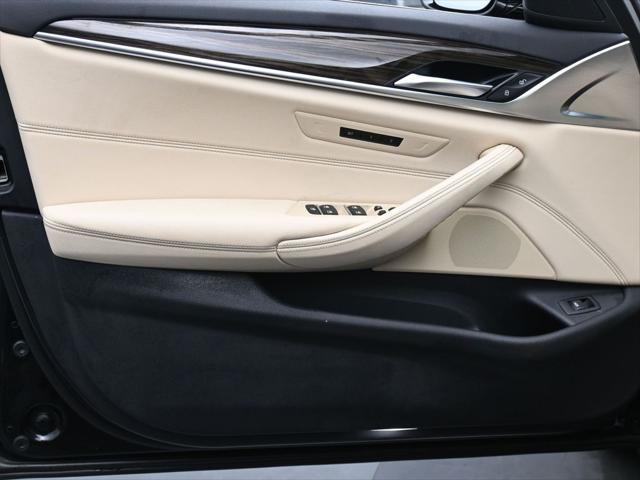 used 2022 BMW 540 car, priced at $40,069