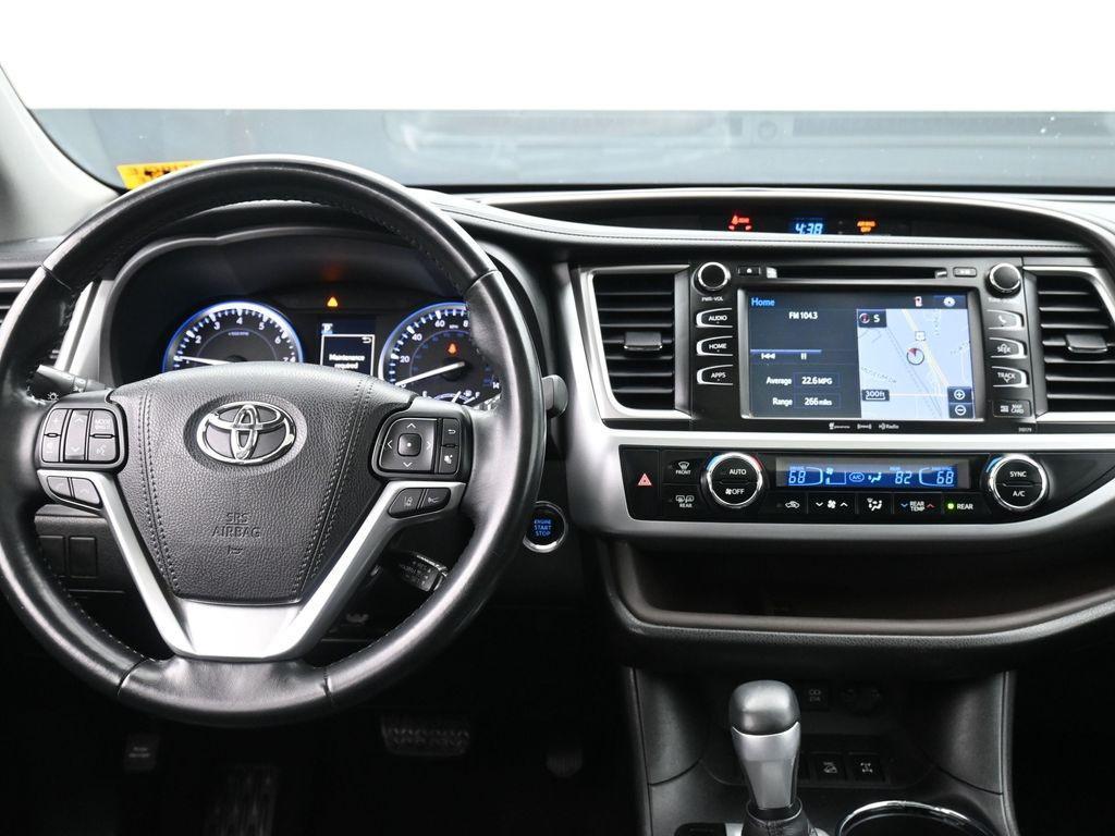 used 2018 Toyota Highlander car, priced at $20,289