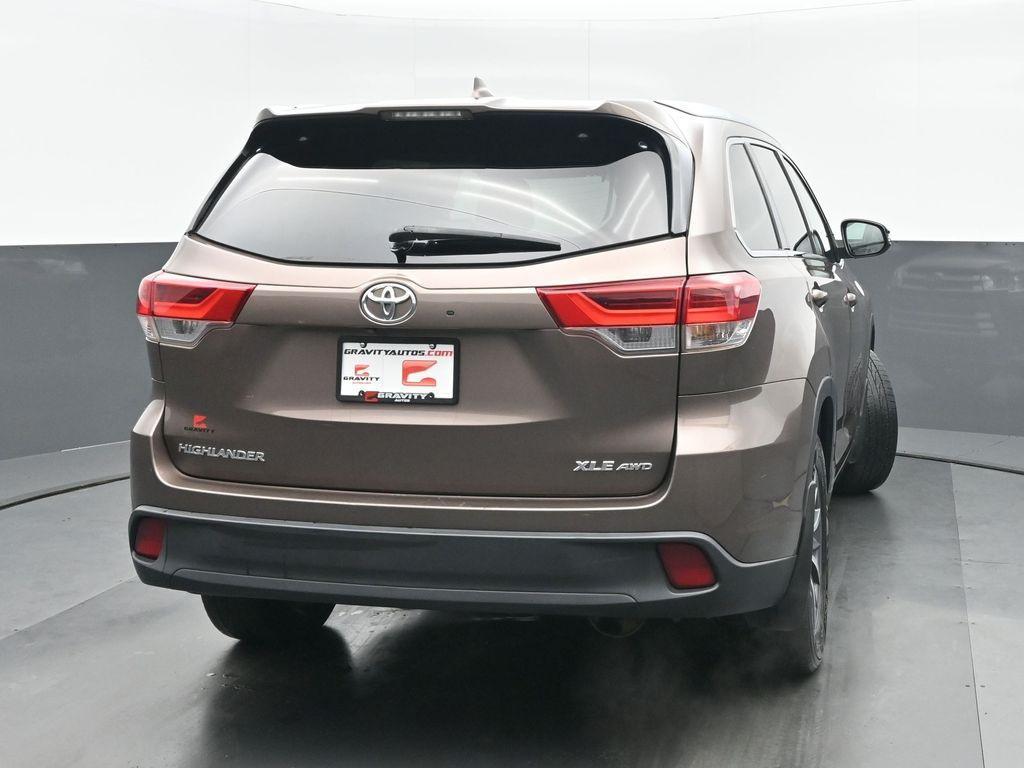 used 2018 Toyota Highlander car, priced at $20,289