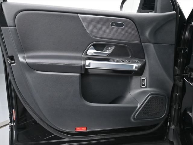 used 2022 Mercedes-Benz GLB 250 car, priced at $30,789