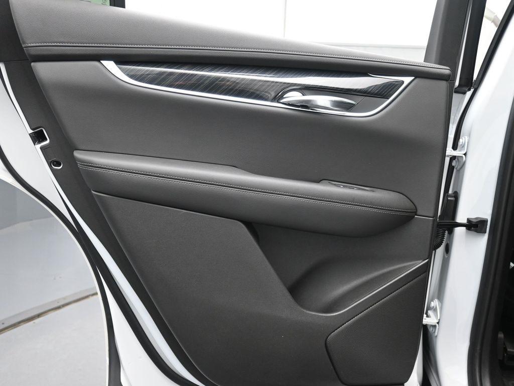 used 2020 Cadillac XT6 car, priced at $30,789