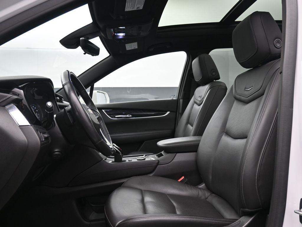 used 2020 Cadillac XT6 car, priced at $30,789