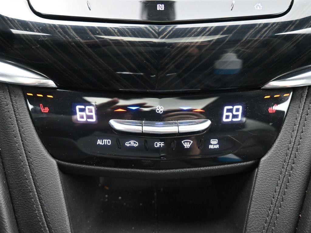 used 2020 Cadillac XT6 car, priced at $30,789