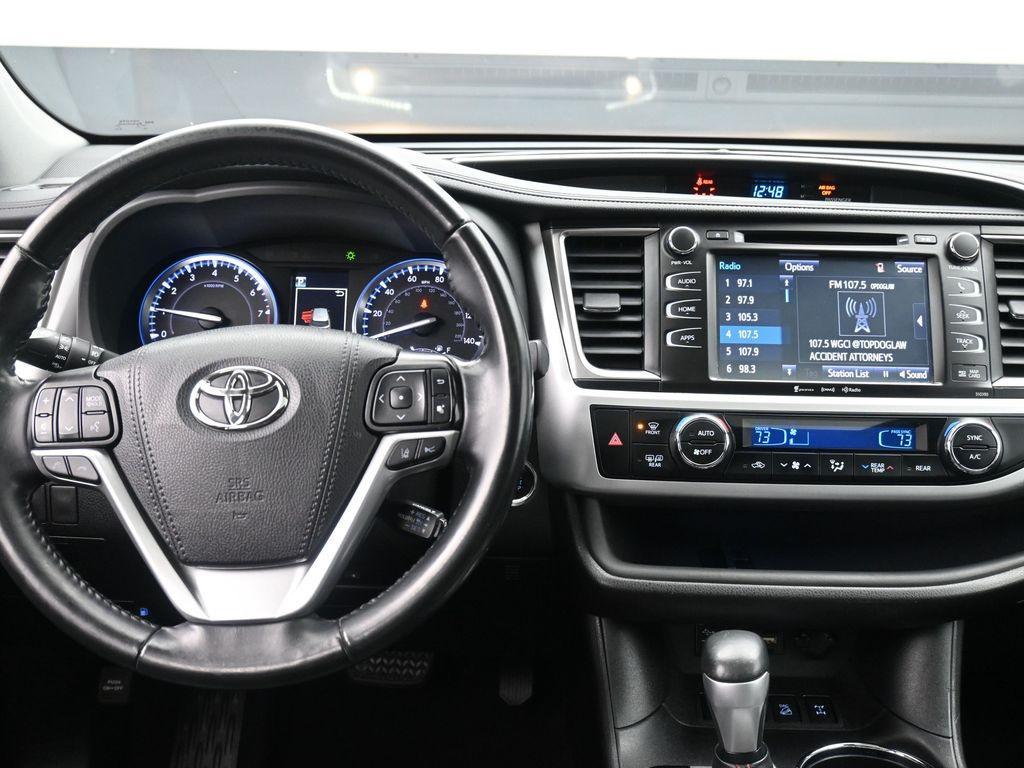 used 2019 Toyota Highlander car, priced at $25,289