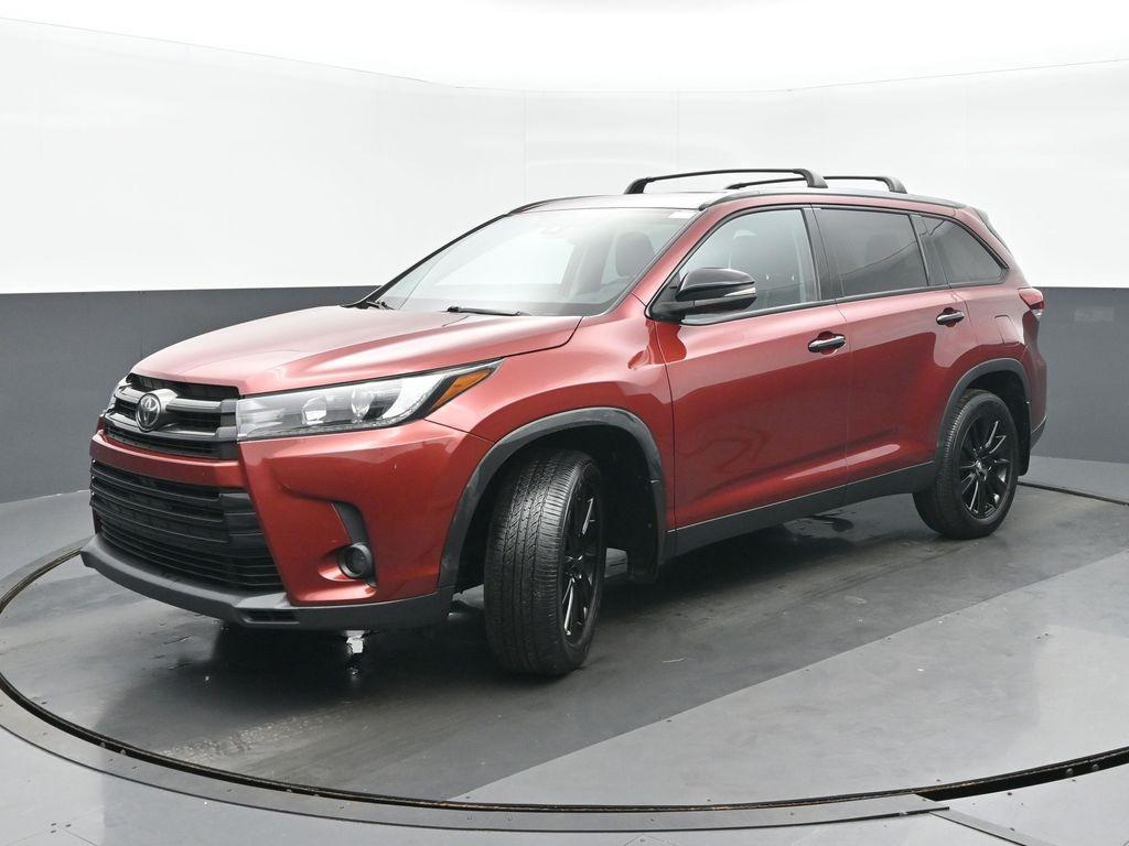 used 2019 Toyota Highlander car, priced at $26,189