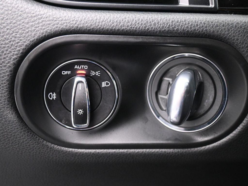 used 2020 Porsche Macan car, priced at $28,839