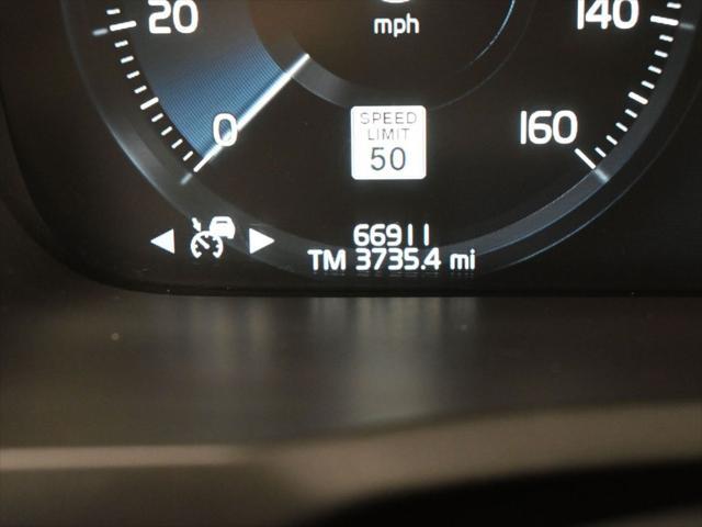used 2020 Volvo XC90 car, priced at $29,489