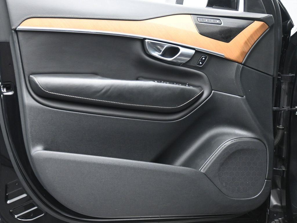 used 2020 Volvo XC90 car, priced at $29,489