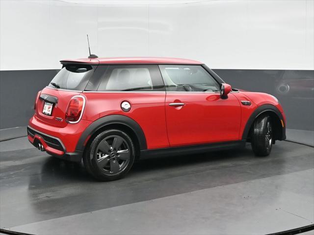 used 2022 MINI Hardtop car, priced at $25,339