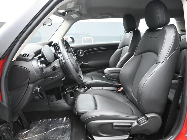 used 2022 MINI Hardtop car, priced at $25,339