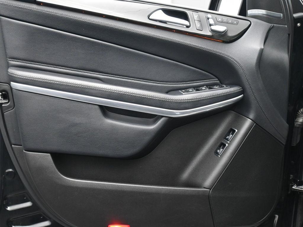 used 2019 Mercedes-Benz GLS 550 car, priced at $33,989