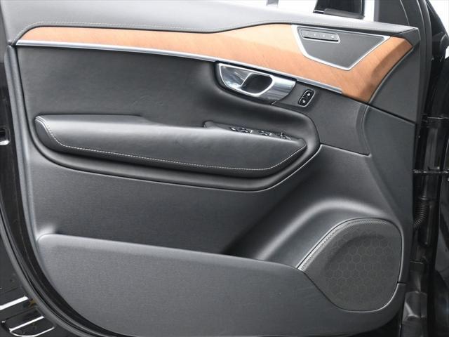 used 2018 Volvo XC90 car, priced at $25,539