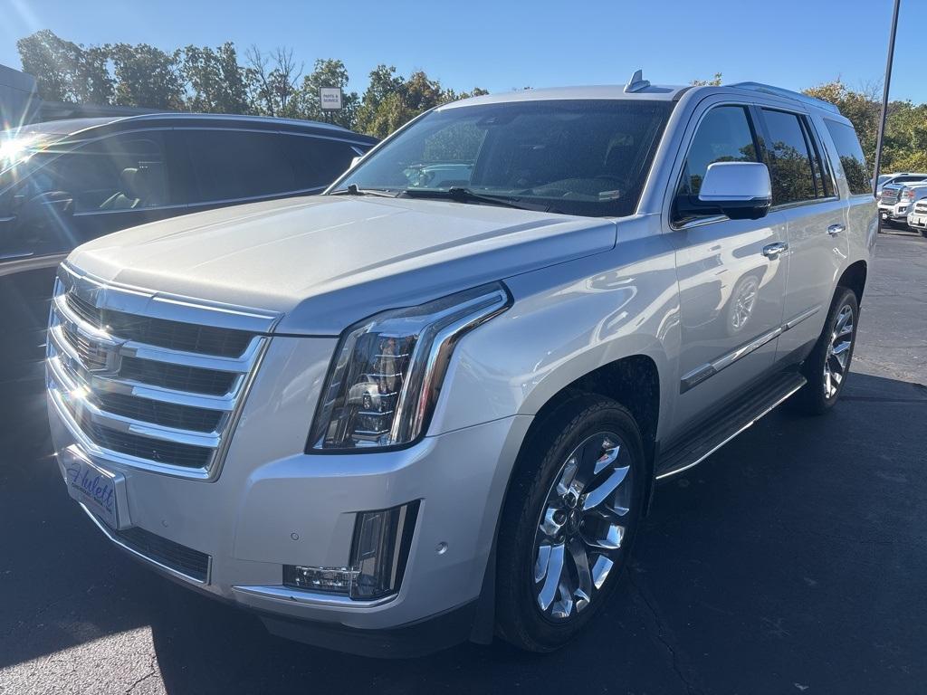 used 2020 Cadillac Escalade car, priced at $42,995