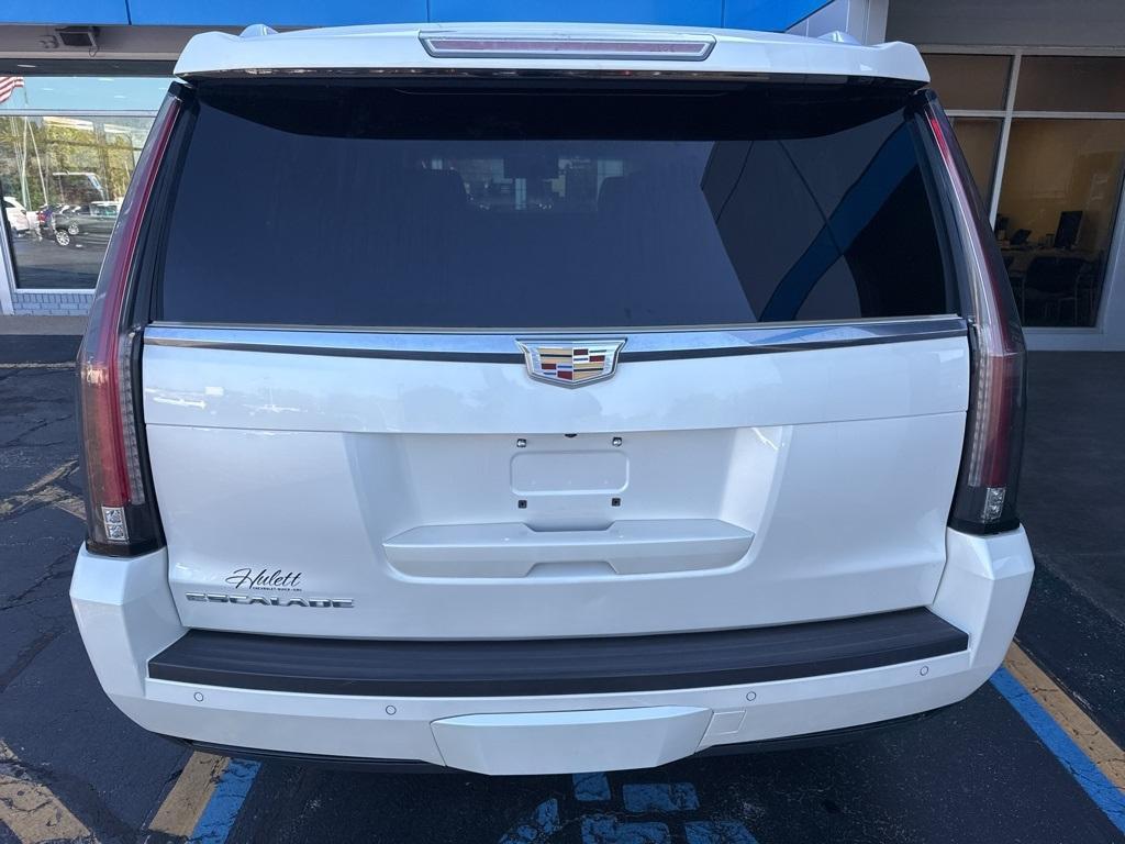 used 2015 Cadillac Escalade ESV car, priced at $23,895