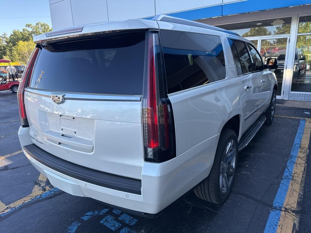 used 2015 Cadillac Escalade ESV car, priced at $23,895