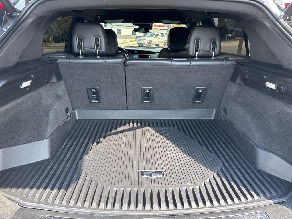 used 2020 Cadillac XT4 car, priced at $19,995