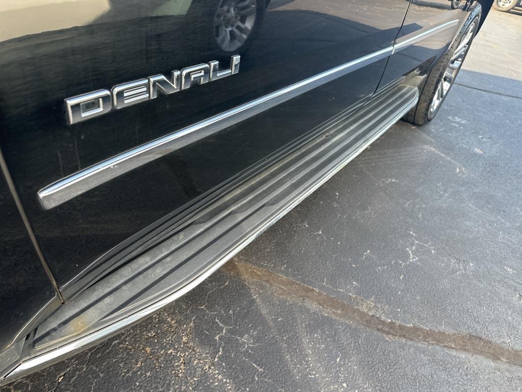 used 2016 GMC Yukon XL car, priced at $19,995
