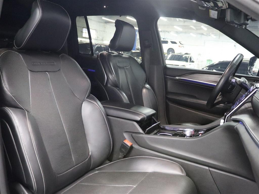 used 2022 Jeep Grand Cherokee car, priced at $26,985