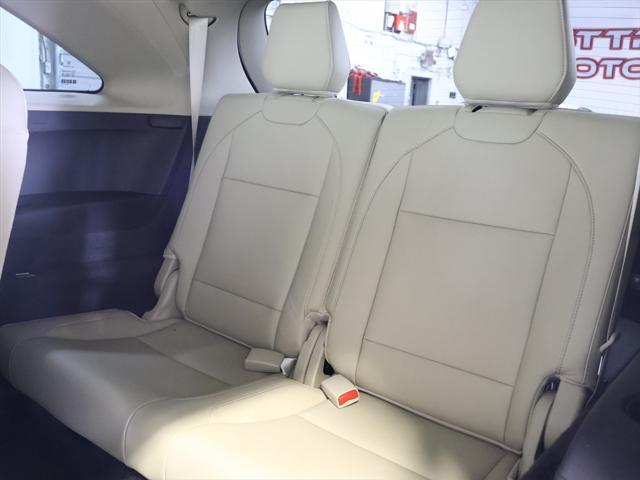 used 2018 Acura MDX car, priced at $18,985