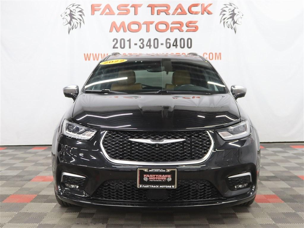 used 2022 Chrysler Pacifica car, priced at $28,785