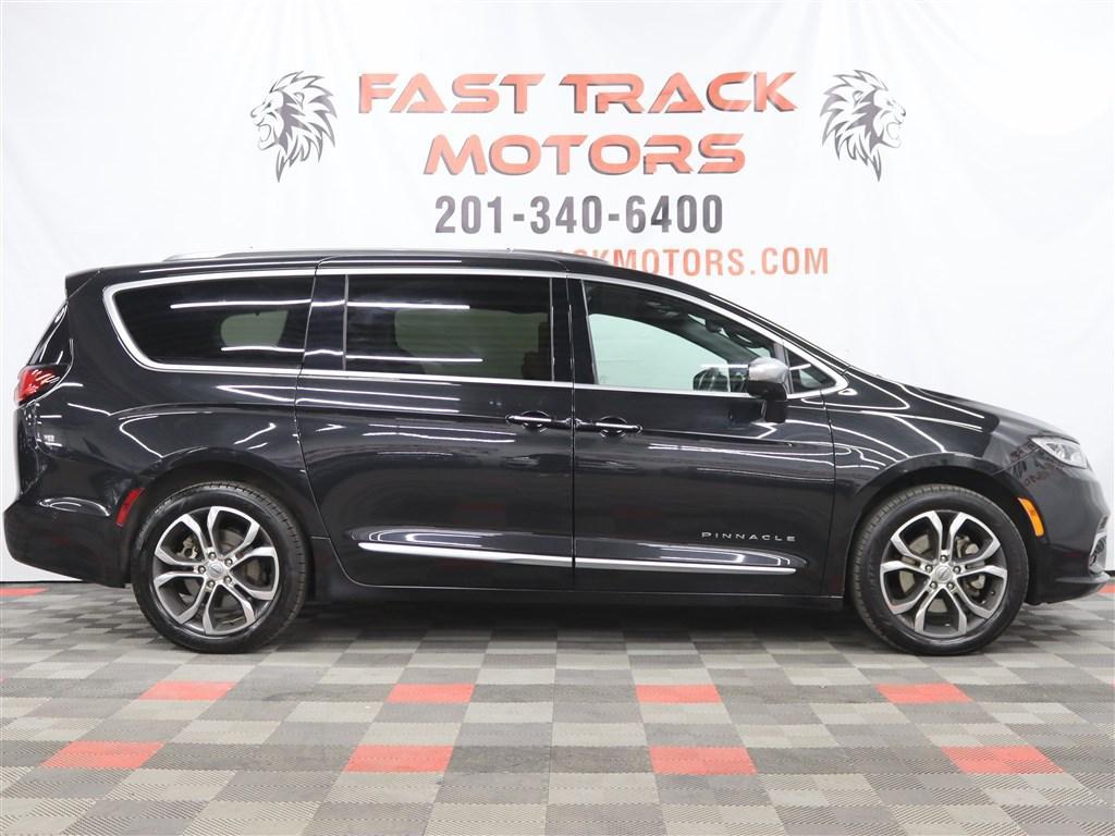 used 2022 Chrysler Pacifica car, priced at $28,785