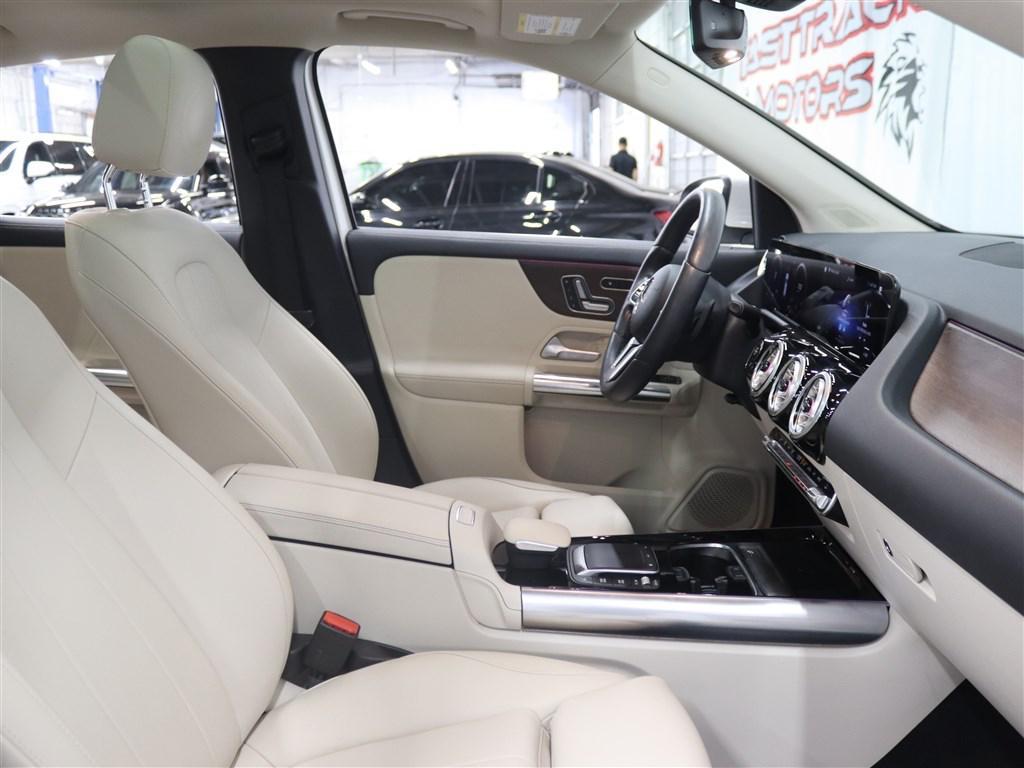 used 2022 Mercedes-Benz GLA 250 car, priced at $24,785