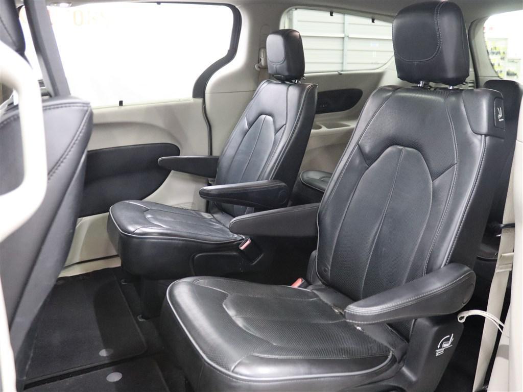 used 2018 Chrysler Pacifica car, priced at $13,785