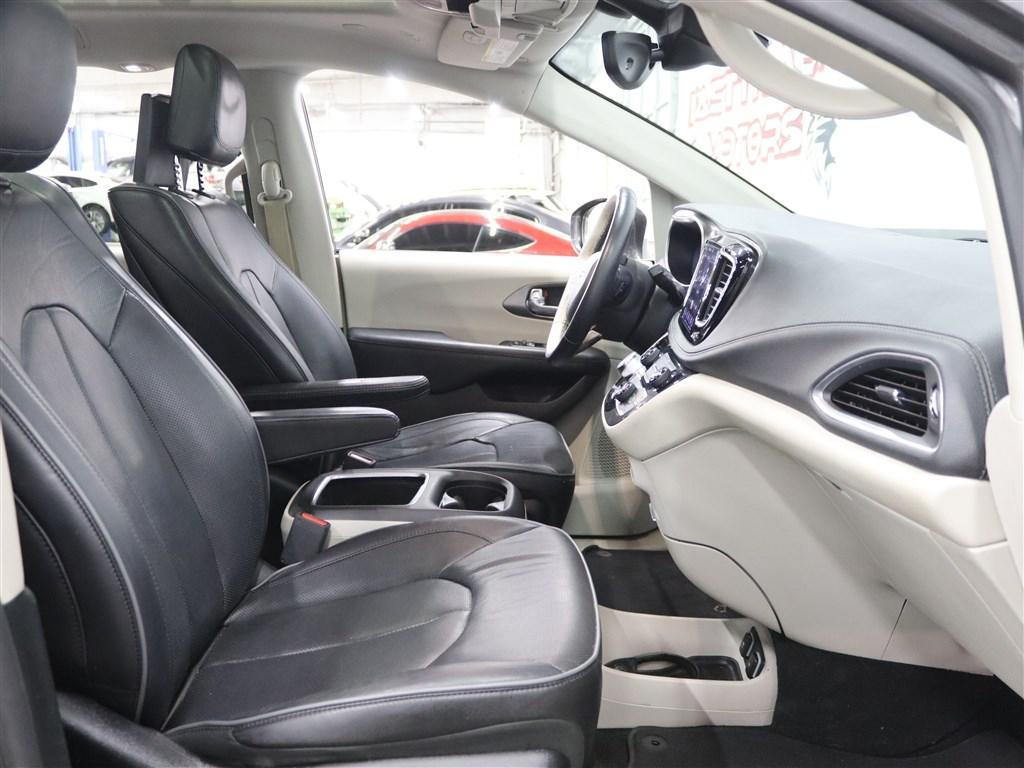 used 2018 Chrysler Pacifica car, priced at $13,785