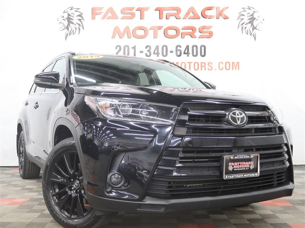 used 2019 Toyota Highlander car, priced at $18,885