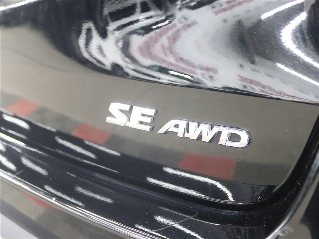 used 2019 Toyota Highlander car, priced at $18,885