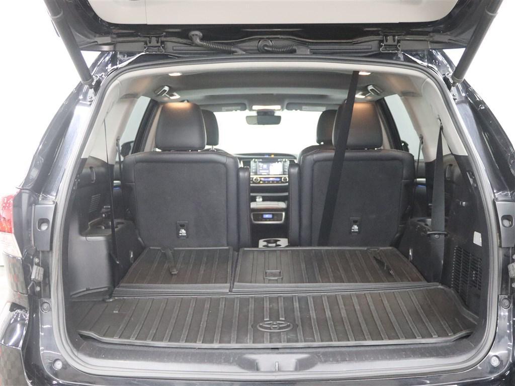 used 2019 Toyota Highlander car, priced at $18,885