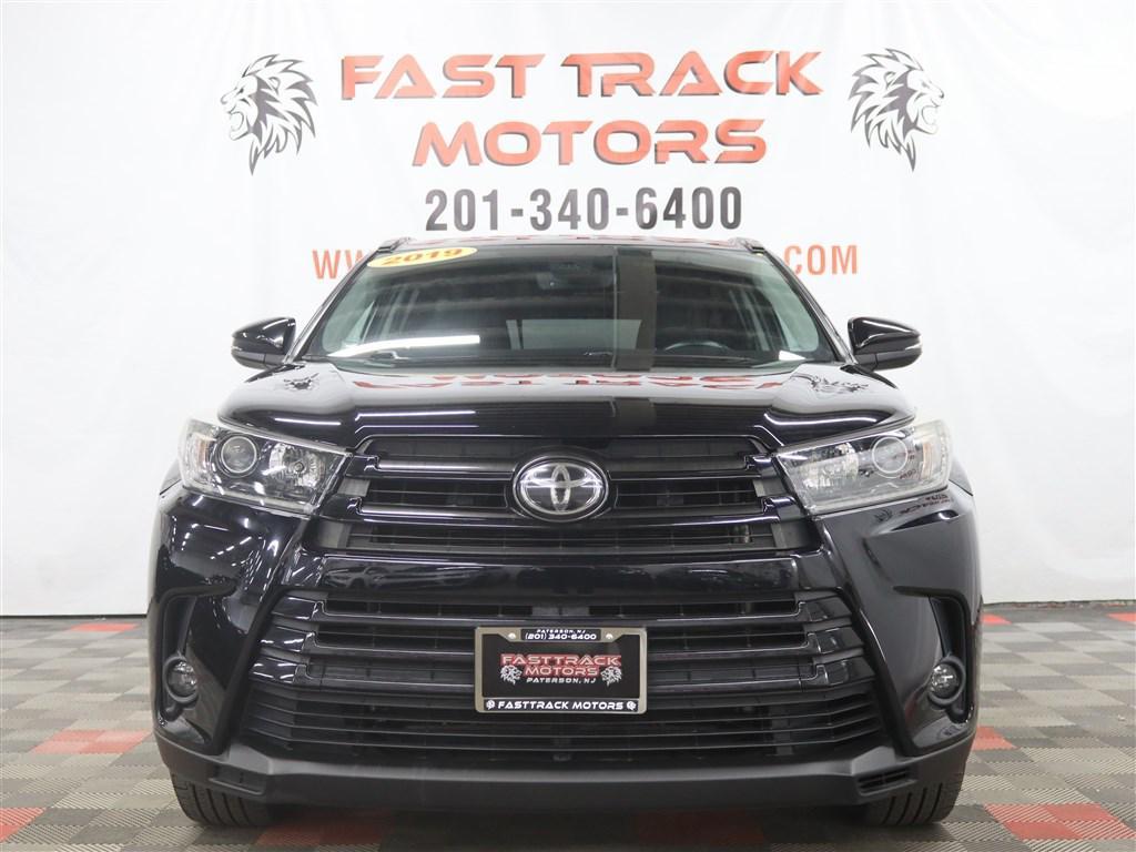 used 2019 Toyota Highlander car, priced at $18,885