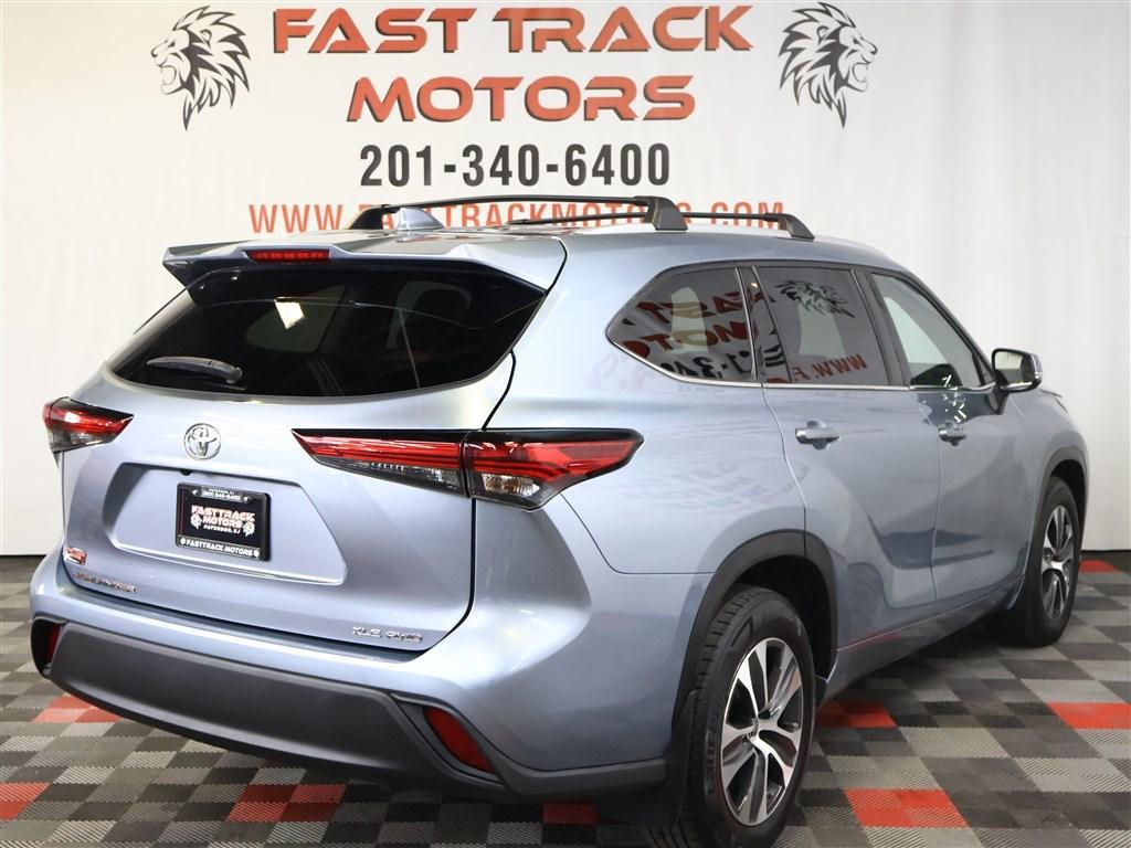 used 2022 Toyota Highlander car, priced at $28,785