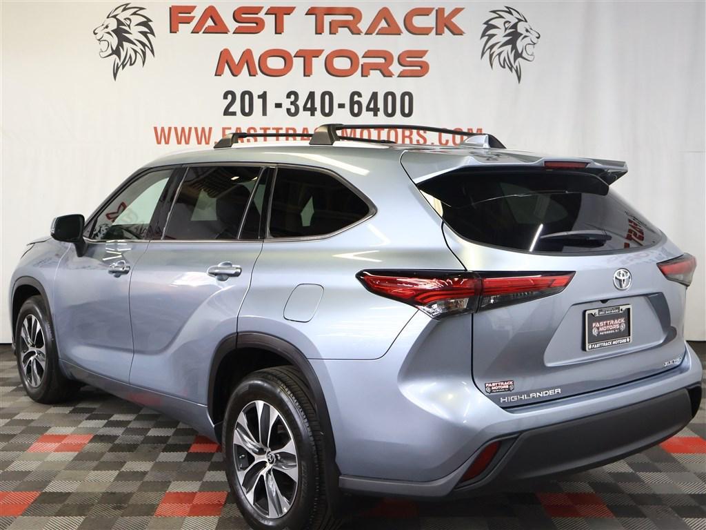 used 2022 Toyota Highlander car, priced at $28,785