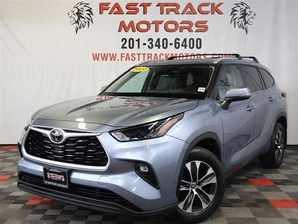used 2022 Toyota Highlander car, priced at $28,785