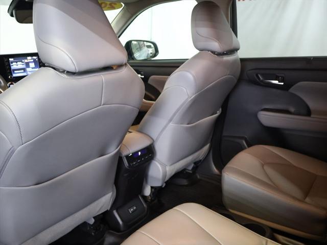 used 2022 Toyota Highlander car, priced at $29,785