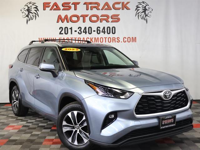 used 2022 Toyota Highlander car, priced at $29,785