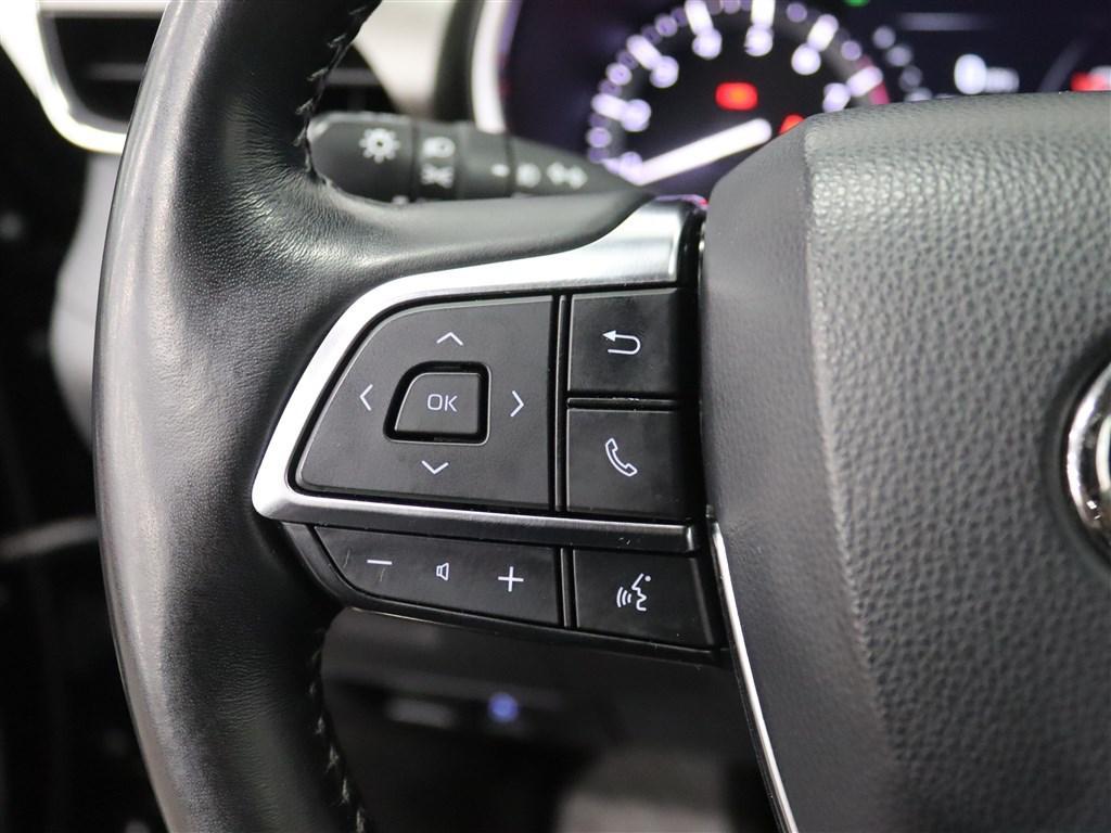 used 2021 Toyota Highlander car, priced at $26,785