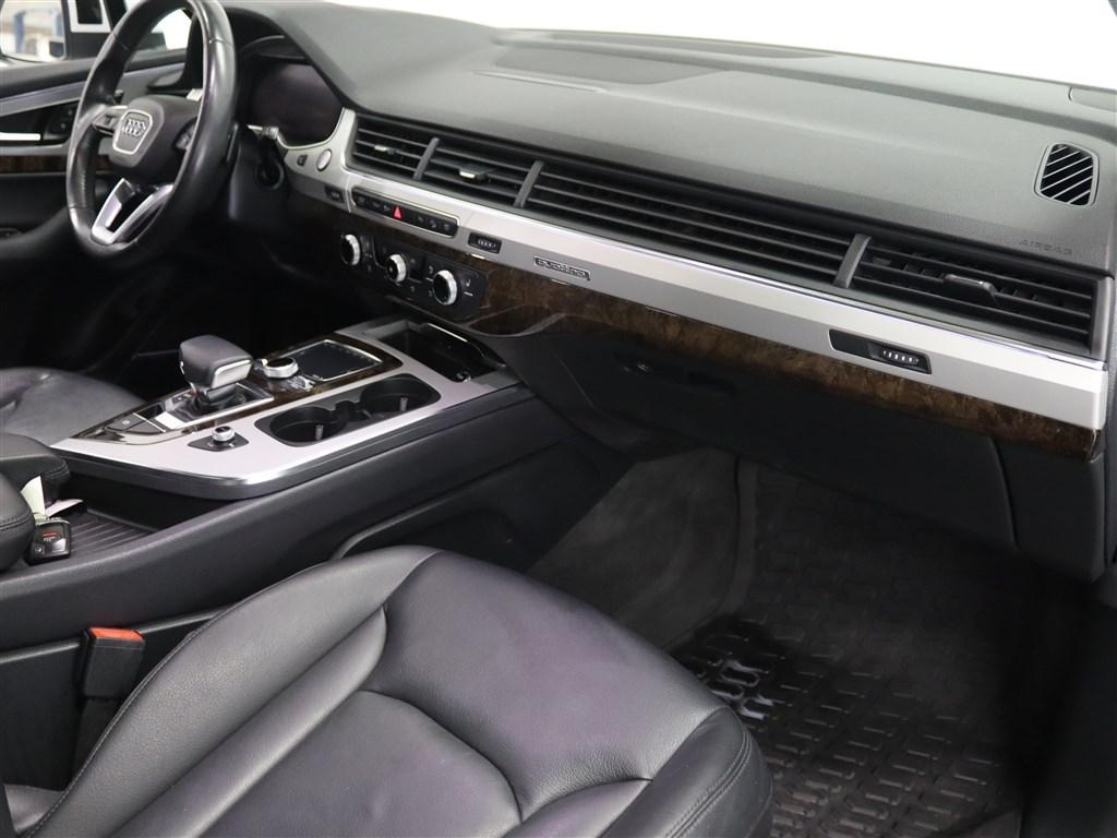 used 2019 Audi Q7 car, priced at $17,785