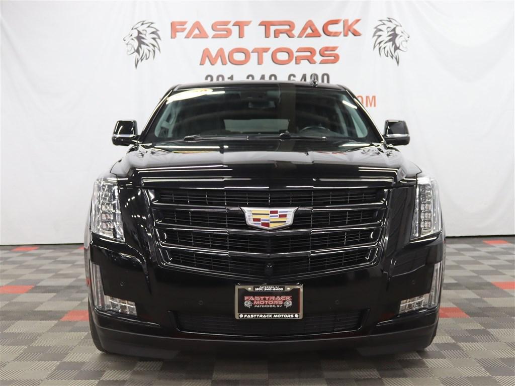used 2020 Cadillac Escalade ESV car, priced at $35,985
