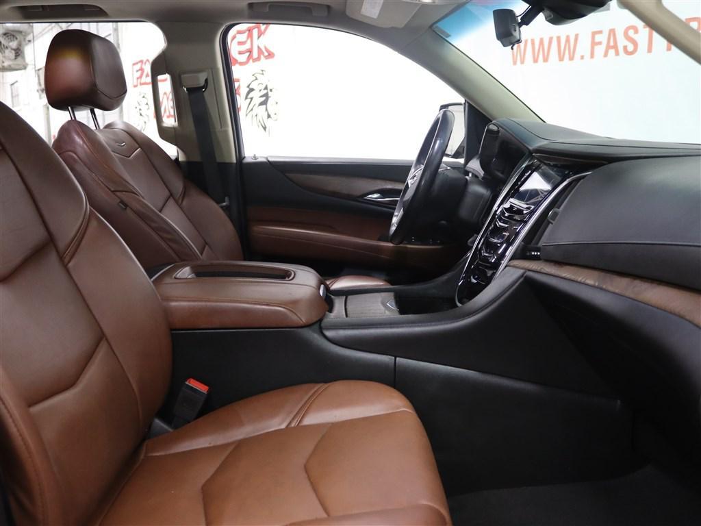 used 2019 Cadillac Escalade ESV car, priced at $29,985