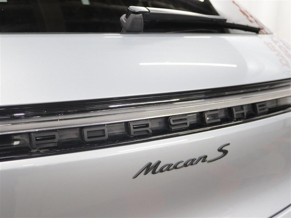used 2020 Porsche Macan car, priced at $31,985