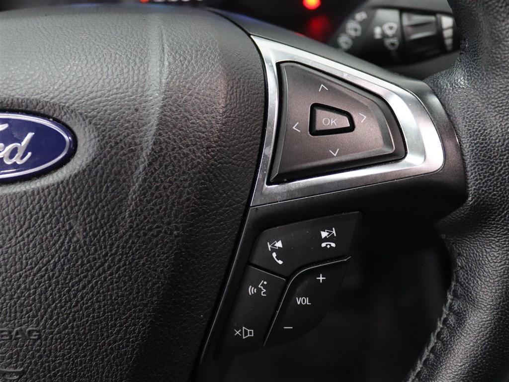 used 2023 Ford Edge car, priced at $19,785