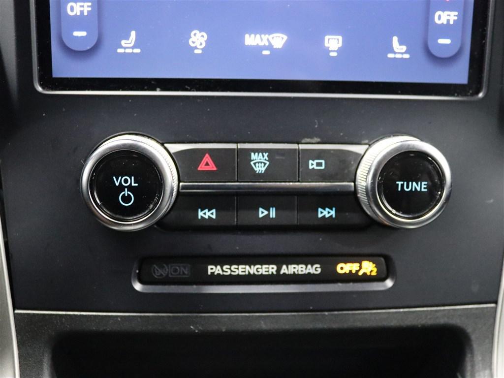 used 2023 Ford Edge car, priced at $19,785