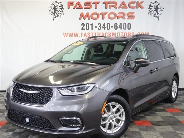 used 2022 Chrysler Pacifica car, priced at $17,985