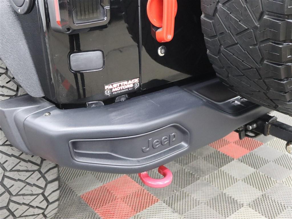 used 2018 Jeep Wrangler JK Unlimited car, priced at $25,985