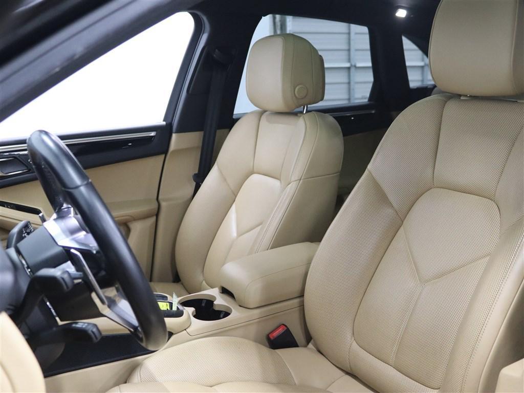used 2018 Porsche Macan car, priced at $22,985